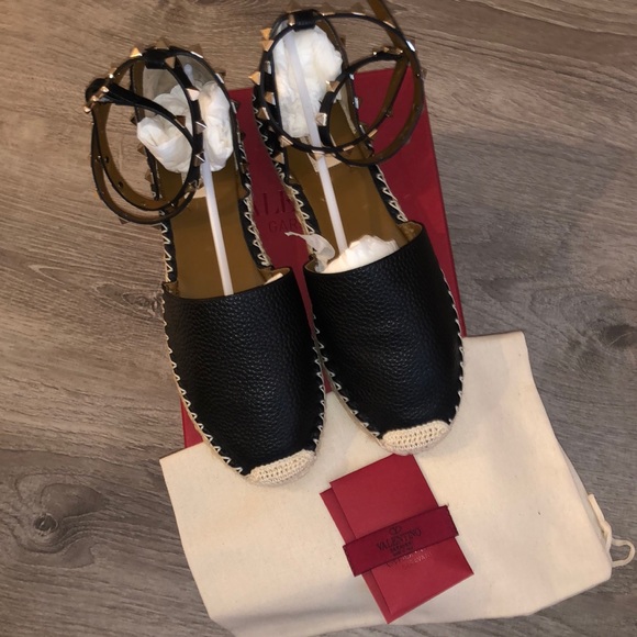 rockstud double grainy calfskin espadrille